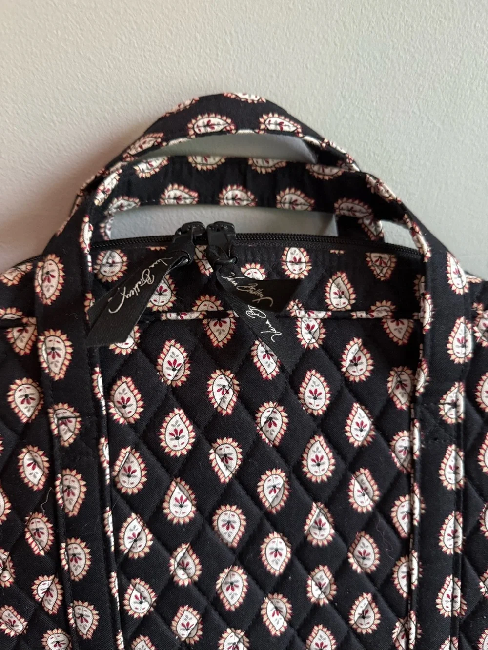 VERA BRADLEY Metro Backpack-Classic Black Paisley